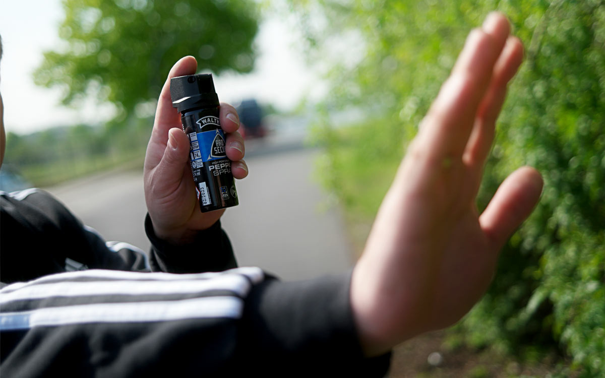 PFEFFERSPRAY & CS-GAS BEI 4KOMMA5.DE